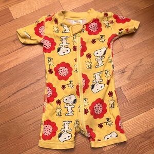 Peanuts x Hanna Andersson Snoopy Floral Baby Pajamas 6-12 months